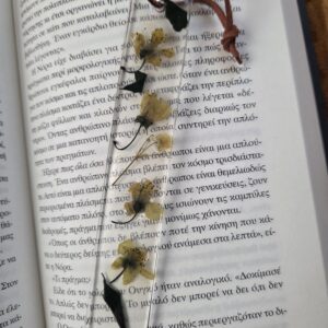 Medium bookmark trapped flowers